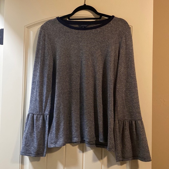 Bell sleeve top - Picture 1 of 3